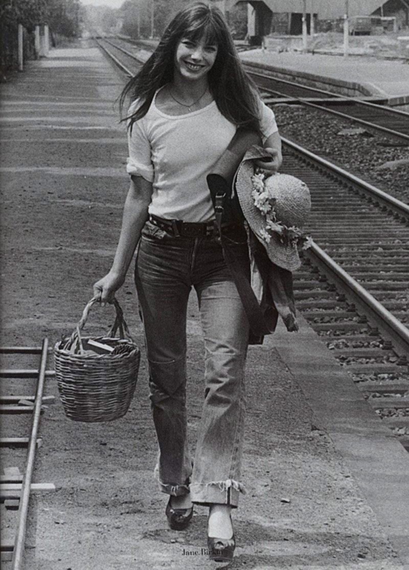 Jane Birkin: Όταν έχεις καταφέρει να δανείσεις το όνομα σου σε μια δημιουργία του οίκου Hermès, μάλλον δεν χρειάζεσαι περαιτέρω συστάσεις.