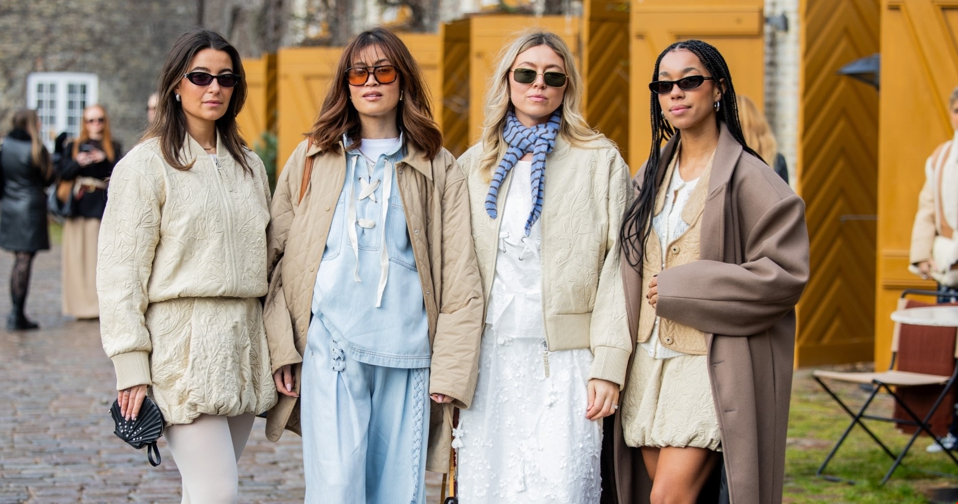 Η Τζένη Μπαλατσινού με το ιδανικό τζιν παντελόνι για day to night εμφανίσεις - εικόνα 3