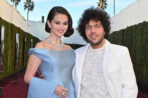 Oι πρώτες φωτογραφίες από τον γάμο της Selena Gomez και του Benny Blanco - εικόνα 1