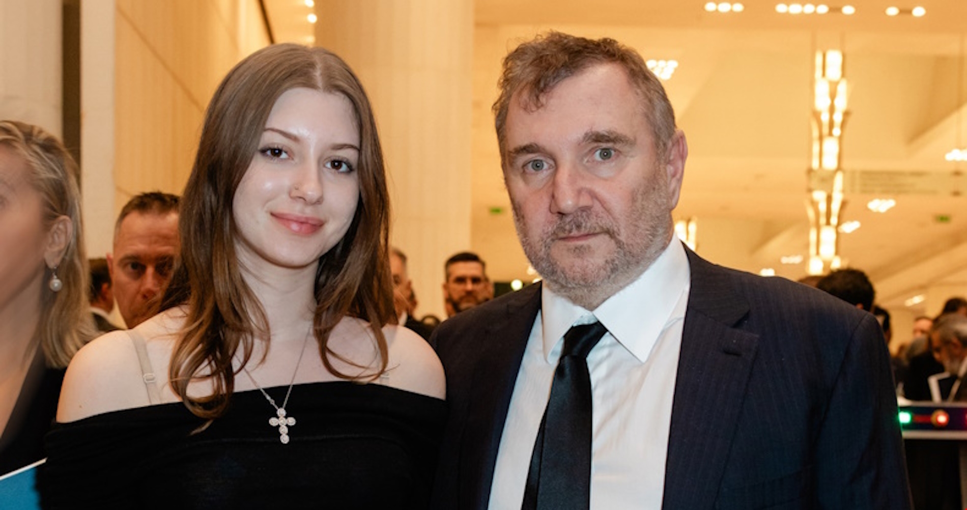 Πρώτη δημόσια εμφάνιση για τον Παύλο Ν. Βαρδινογιάννης και τη μεγάλη κόρη του, Ανδριάνα