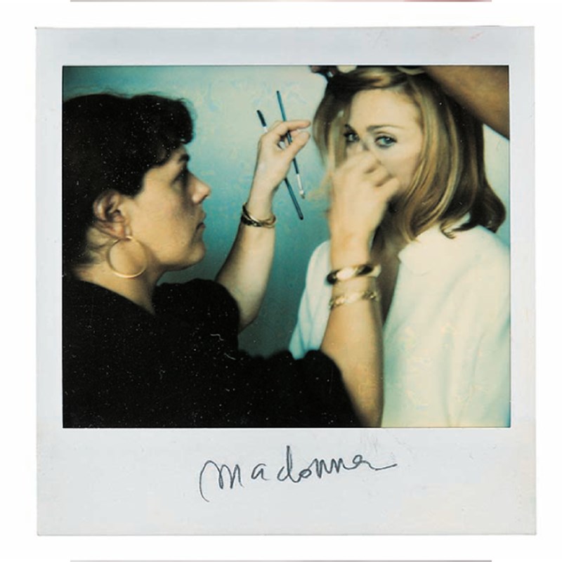 laura mercier