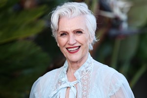 Maye Musk | Η μητέρα του Elon Musk παρουσίασε στην Αθήνα το νέο της βιβλίο - εικόνα 1