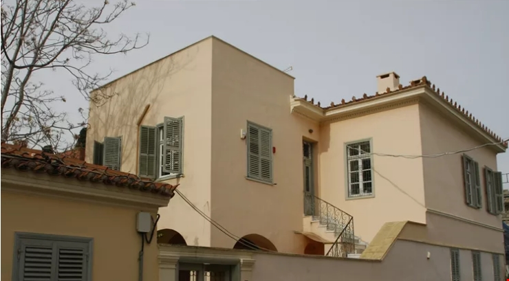 Αθύρματα από χαρτί | Πρώτη ματιά στη νέα έκθεση - εγκατάσταση στο Σπίτι του Ελύτη