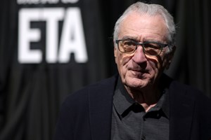 Robert de Niro | Η μικρή κόρη του Gia κλέβει την παράσταση σε μια σπάνια έξοδο - εικόνα 2