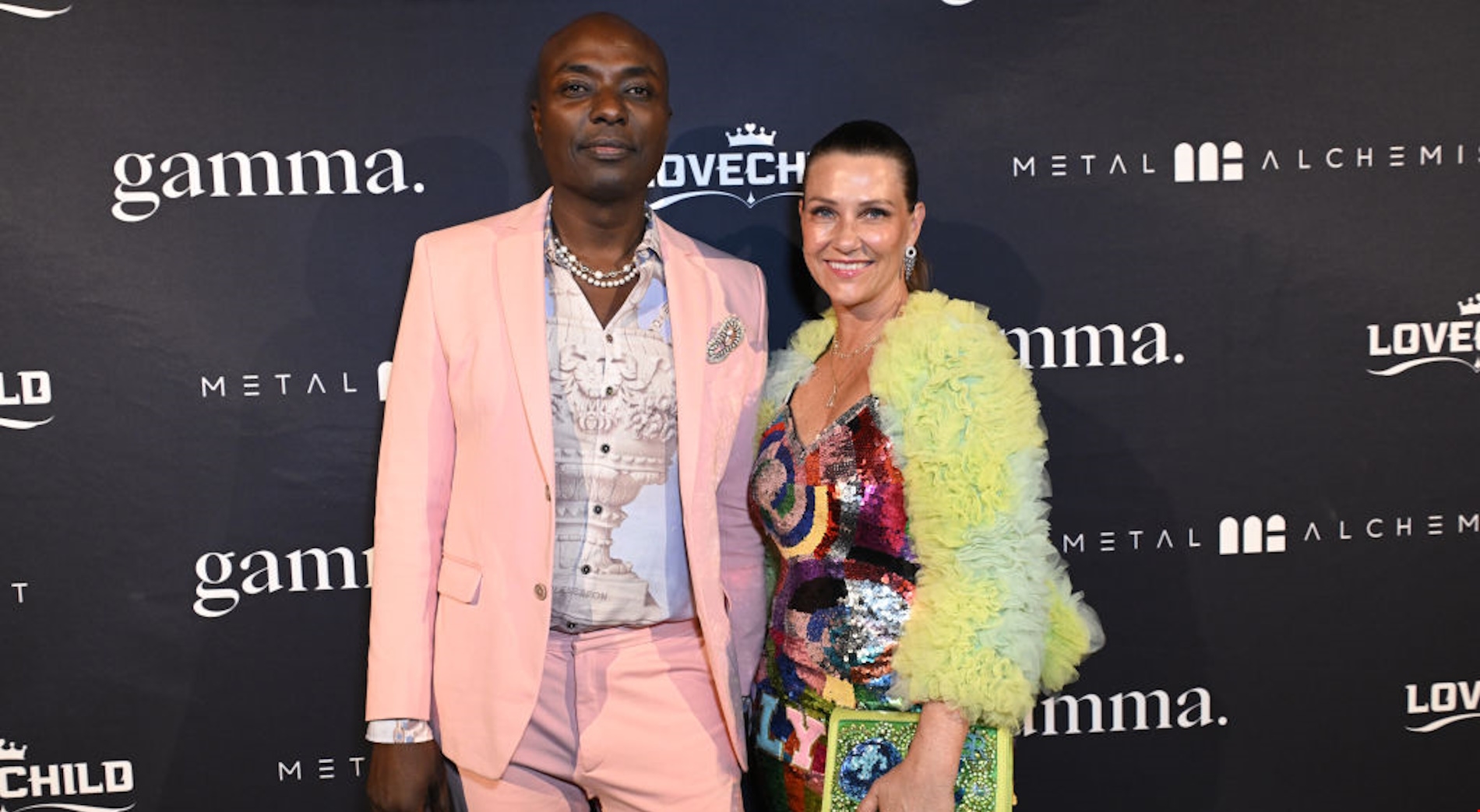 Nέο σκάνδαλο στη νορβηγική βασιλική οικογένεια | Η πριγκίπισσα Μartha Luise και ο σαμάνος σύζυγος της Durek, κυκλοφορούν ντοκιμαντέρ στο Netflix