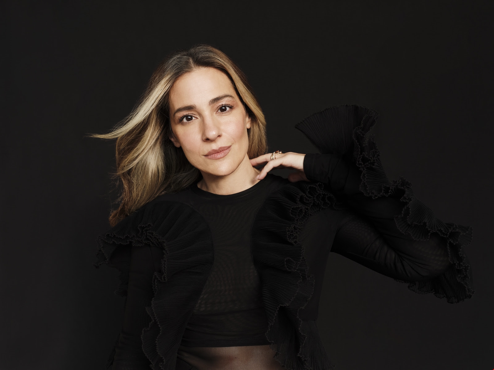 Η μουσική του Μίκη Θεοδωράκη και του Μάνου Χατζιδάκι ταξιδεύει σε 21 σημεία του πλανήτη μέσα από μία νέα παγκόσμια περιοδεία