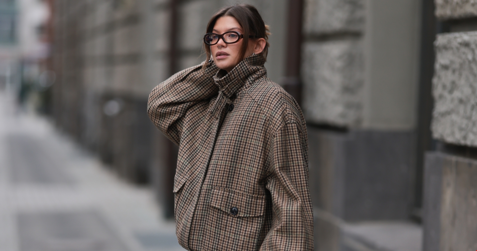 Το καρό τζάκετ από τη Marks & Spencer που θα φοράς συνέχεια το φθινόπωρο