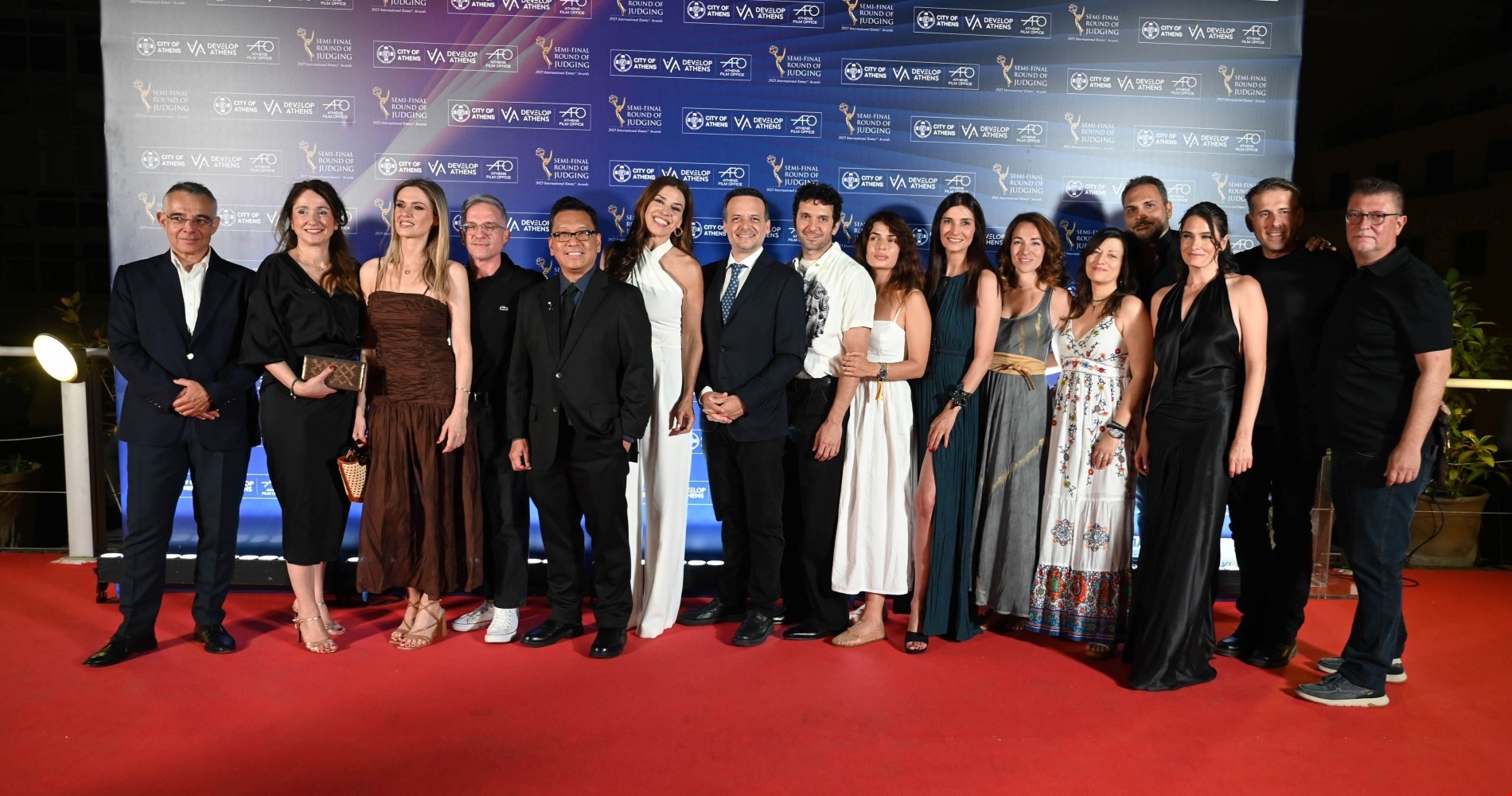 Η λίστα με τους καλεσμένους των Emmys 2025 - Ποιοι σταρ θα βρίσκονται front row - εικόνα 2