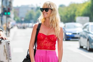 Τα στιλιστικά λάθη που δεν πρέπει να κάνεις τις ημέρες με καύσωνα - εικόνα 1