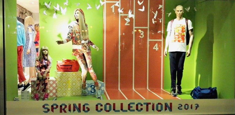 Οι νέες βιτρίνες των notos μας βάζουν απευθείας σε ανοιξιάτικο κλίμα!