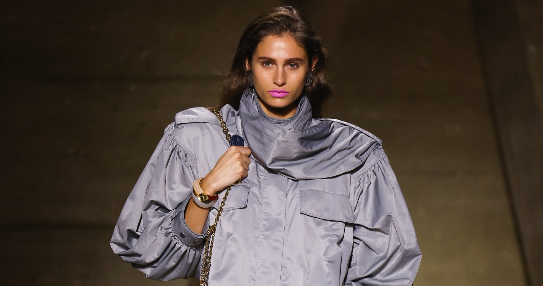 Η Τόνια Σωτηροπούλου με το διαχρονικό πανωφόρι που θα φορέσεις από τώρα έως την άνοιξη - εικόνα 1