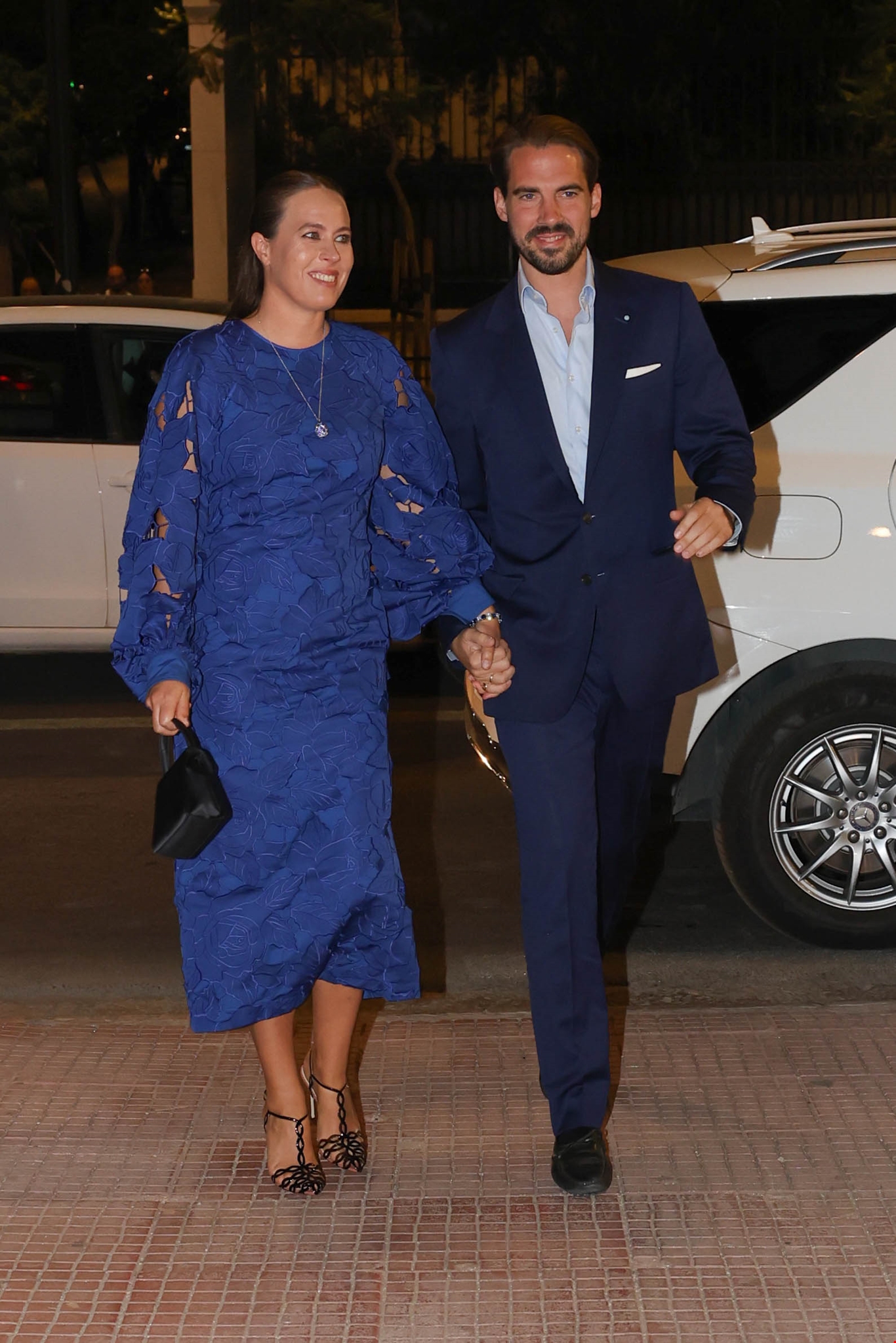 Η Nina Flohr και ο Φίλιππος Ντε Γκρες σε σπάνια εμφάνιση στο εξωτερικό | Το πρόσωπο με το οποίο συναντήθηκαν