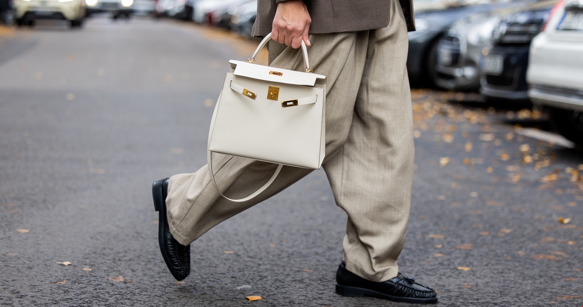 Αυτά είναι τα loafers από τη Zara που ταιριάζουν με όλα σου τα ρούχα