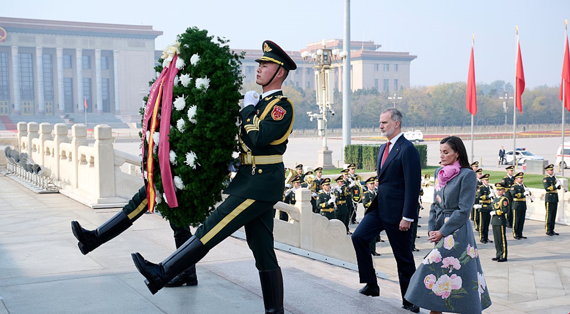 Άδειο το Παλάτι Ζαρζουέλα | Το βασιλικό ζευγάρι στο Πεκίνο και η Σοφία της Ισπανίας στη Νέα Υόρκη