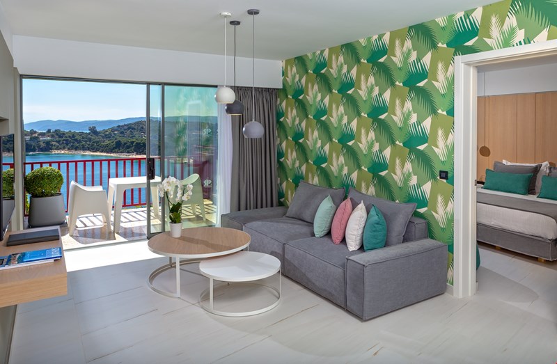 SKIATHOS PALACE Suite
