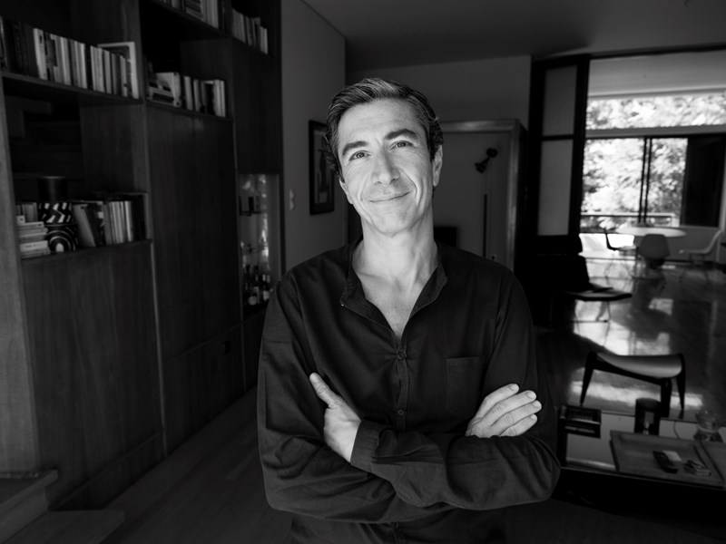 YANNIS SERGAKIS