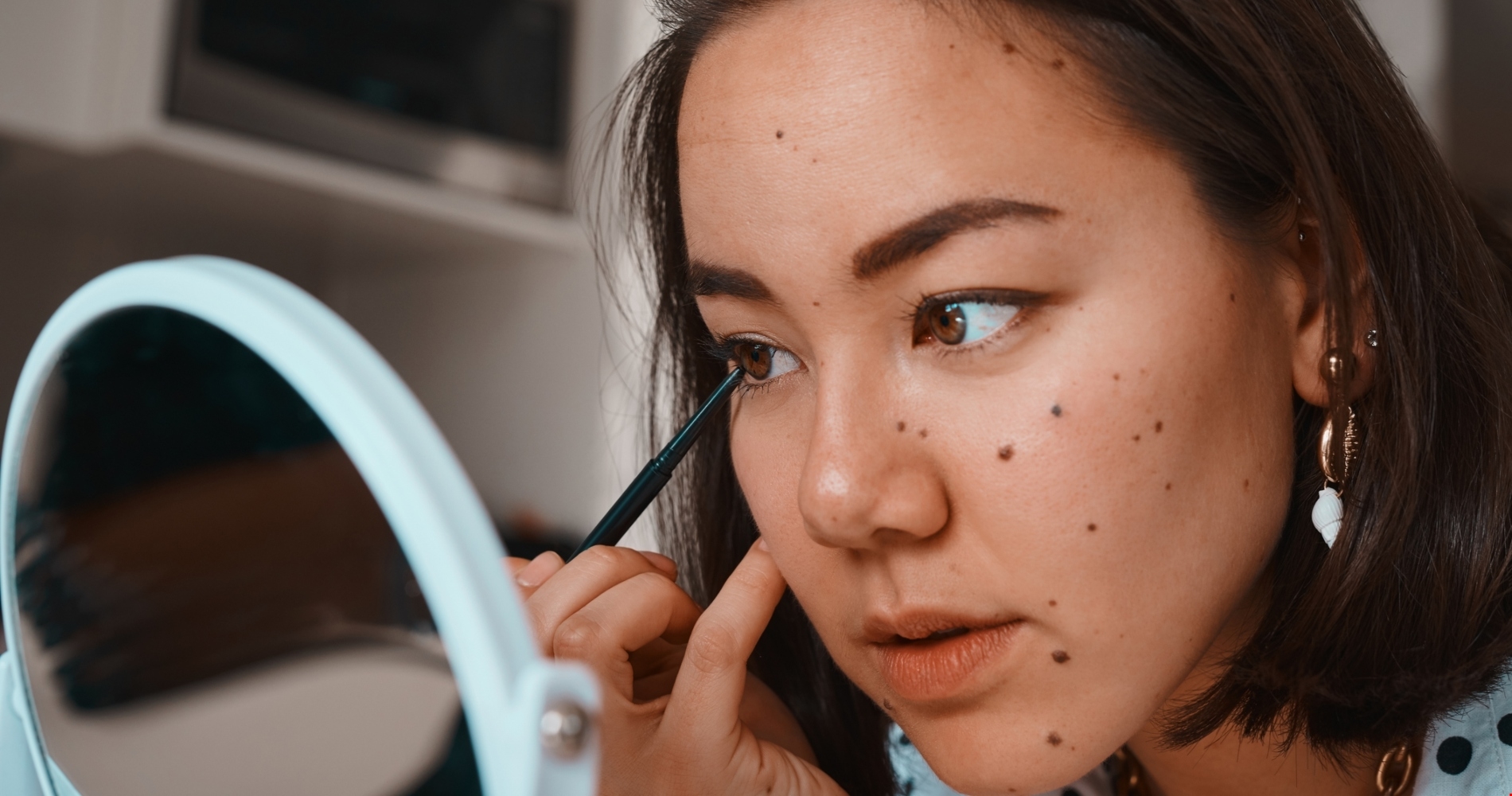 Hooded Eyes | Τρία λάθη για να αποφύγεις στο μακιγιάζ όταν έχεις κουκουλωτά μάτια