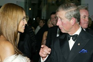 Πριγκίπισσα Ευγενία | Μήλο της Έριδας ανάμεσα στην πρώην σύντροφο του Harry, Cressida Bonas και τη Meghan Markle; - εικόνα 1