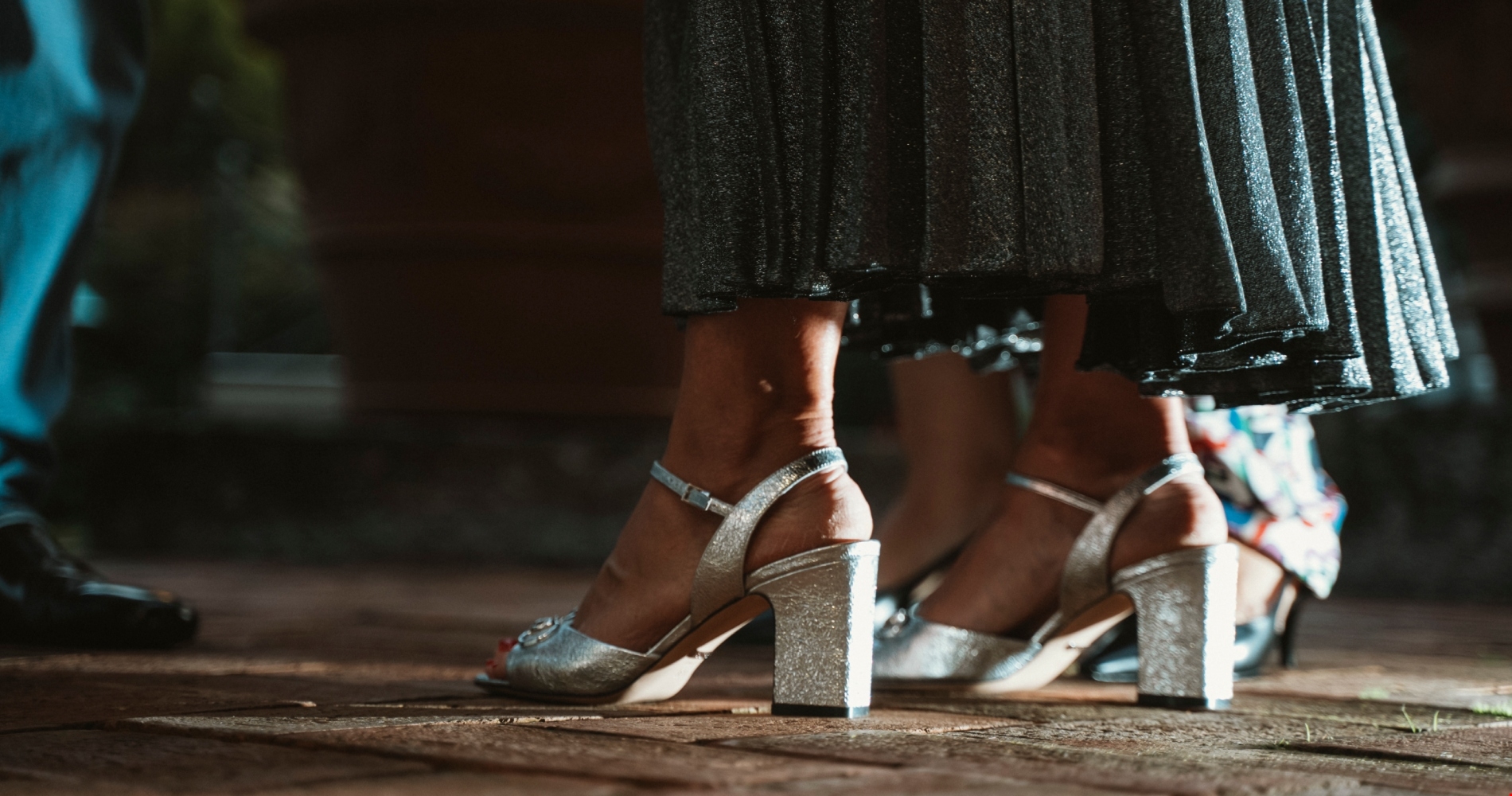 5 timeless χρωματικές επιλογές για το πεντικιούρ των Χριστουγέννων