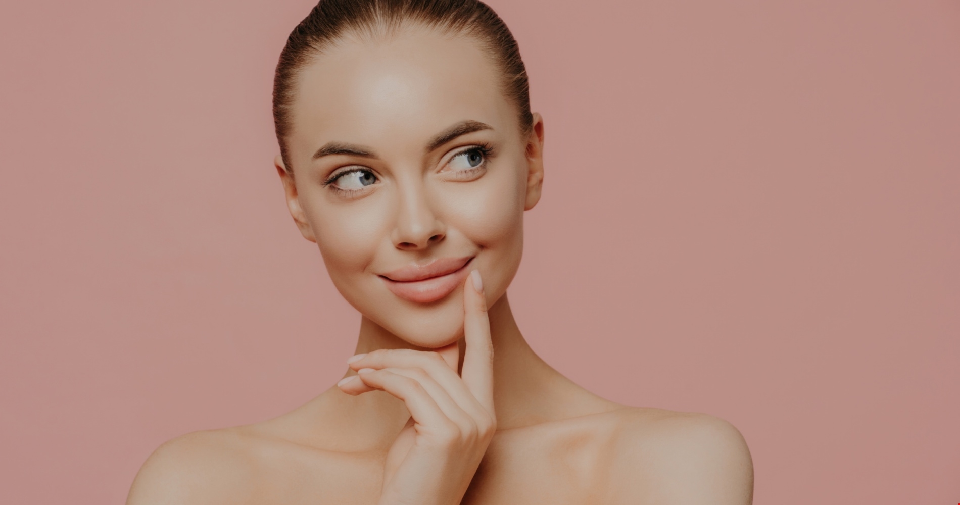 Καφέ κηλίδες στον λαιμό; Κι όμως δεν είναι πάντα θέμα γήρανσης, μερικές φορές μπορεί να φταίει και το άρωμά σου