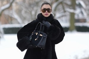 Ηλιάνα Παπαγεωργίου | Το χειμερινό σύνολο για το πολύ κρύο με το πιο δημοφιλές αξεσουάρ - εικόνα 1