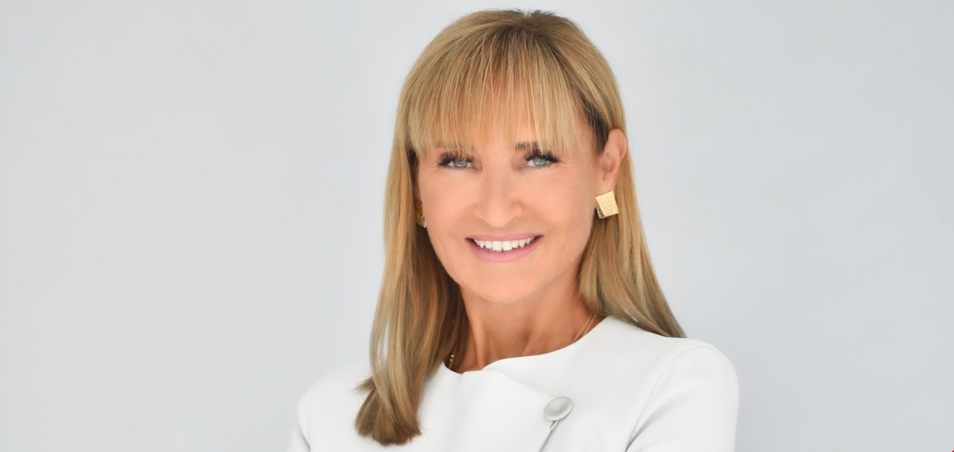 Η Μάρα Ζαχαρέα με το ιδανικό πανωφόρι για τις ημέρες με πολύ κρύο