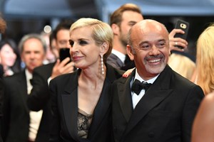 Ταμίλα Κουλίεβα | Η εντυπωσιακή εμφάνιση στην Επίδαυρο και η αγκαλιά με τη Juliette Binoche - εικόνα 2