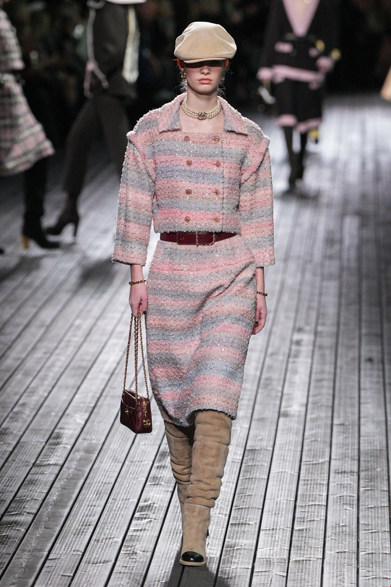 Chanel F24
