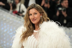 Gisele Bundchen | Πρώτη red carpet εμφάνιση μετά τη γέννηση του τρίτου της παιδιού - εικόνα 3