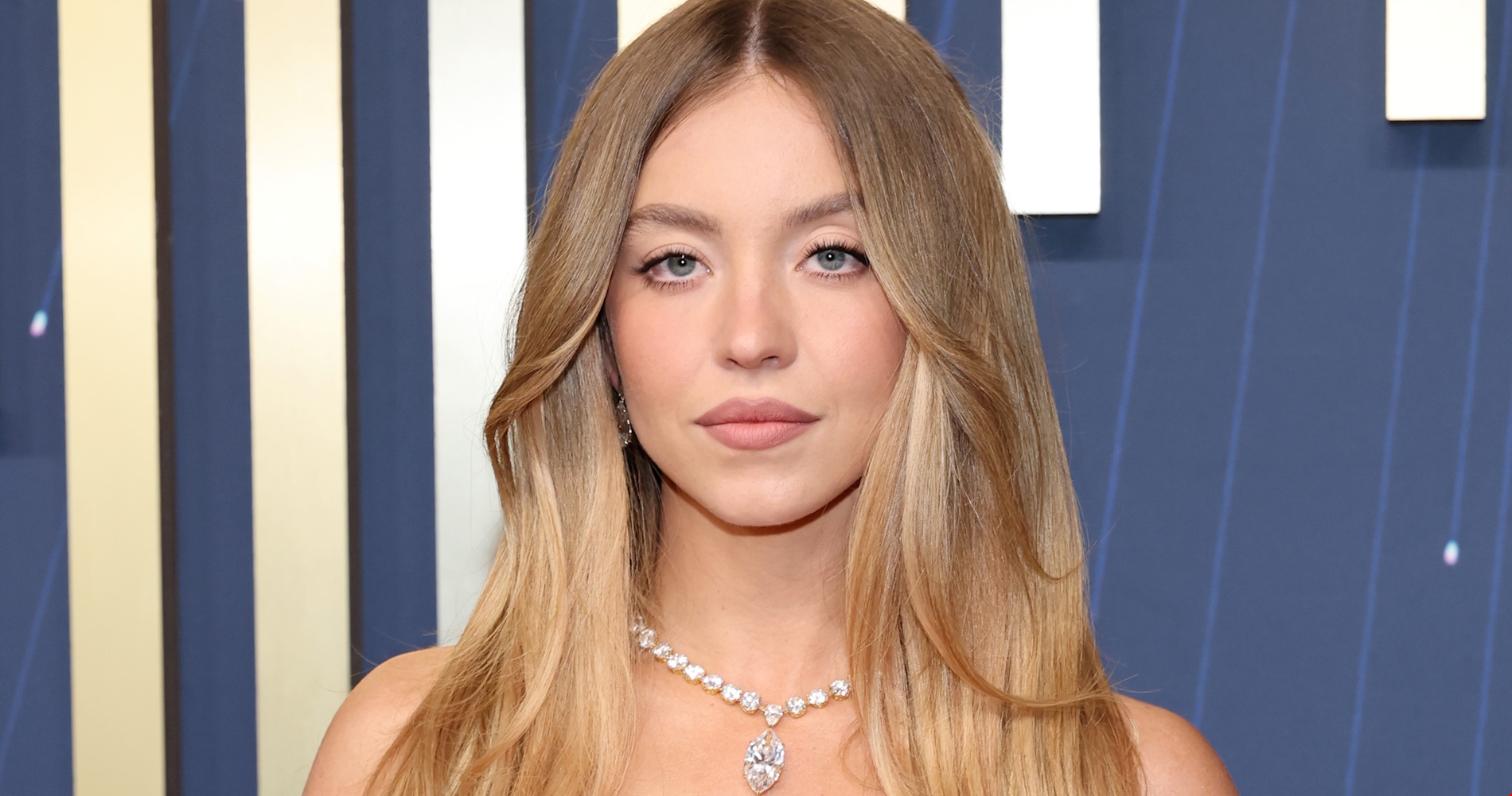 Sharon Stone | Το wet hairstyle της είναι το τέλειο χτένισμα για καρέ μαλλιά μετά τα 50 - εικόνα 1