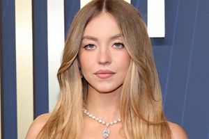 Sharon Stone | Το wet hairstyle της είναι το τέλειο χτένισμα για καρέ μαλλιά μετά τα 50 - εικόνα 1