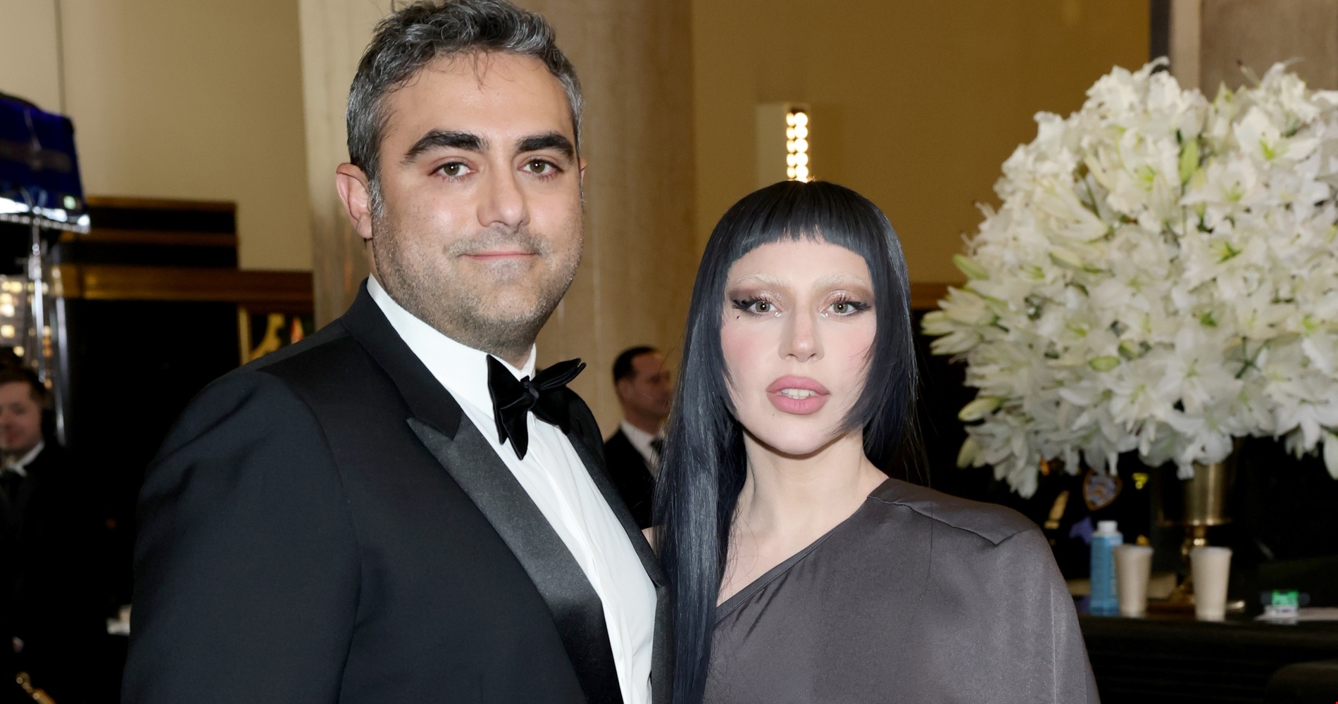 Lady Gaga | Με νέο look δίπλα στην Jenna Ortega στη σειρά Wednesday - εικόνα 1