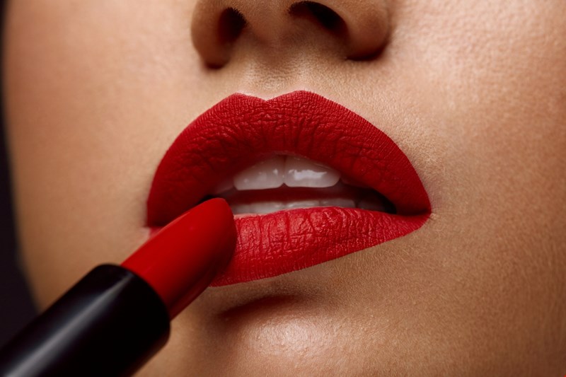 red lipstick
