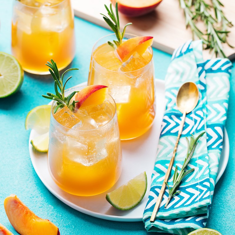 peach cocktail