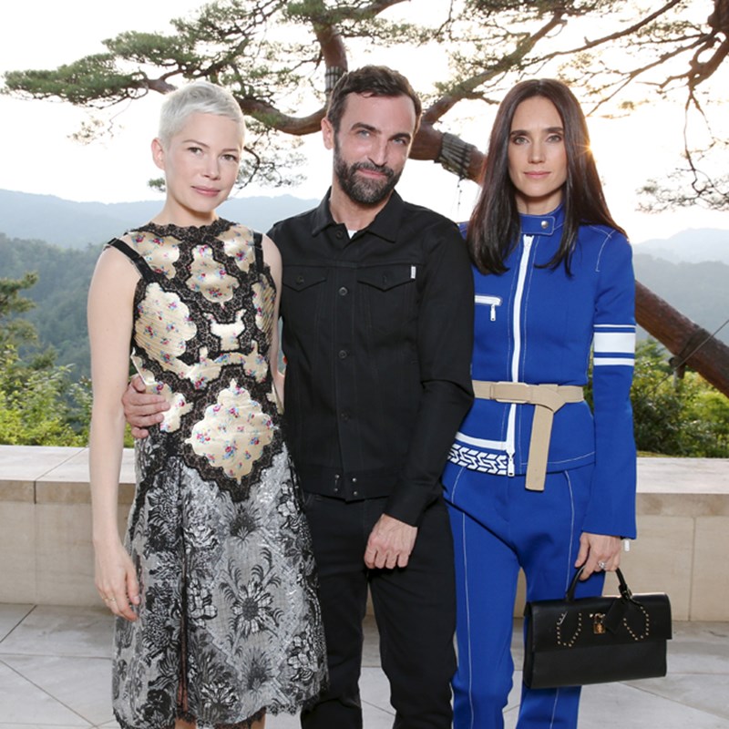 Michelle-Williams-Nicolas-Ghesquiere-Jennifer-Connelly