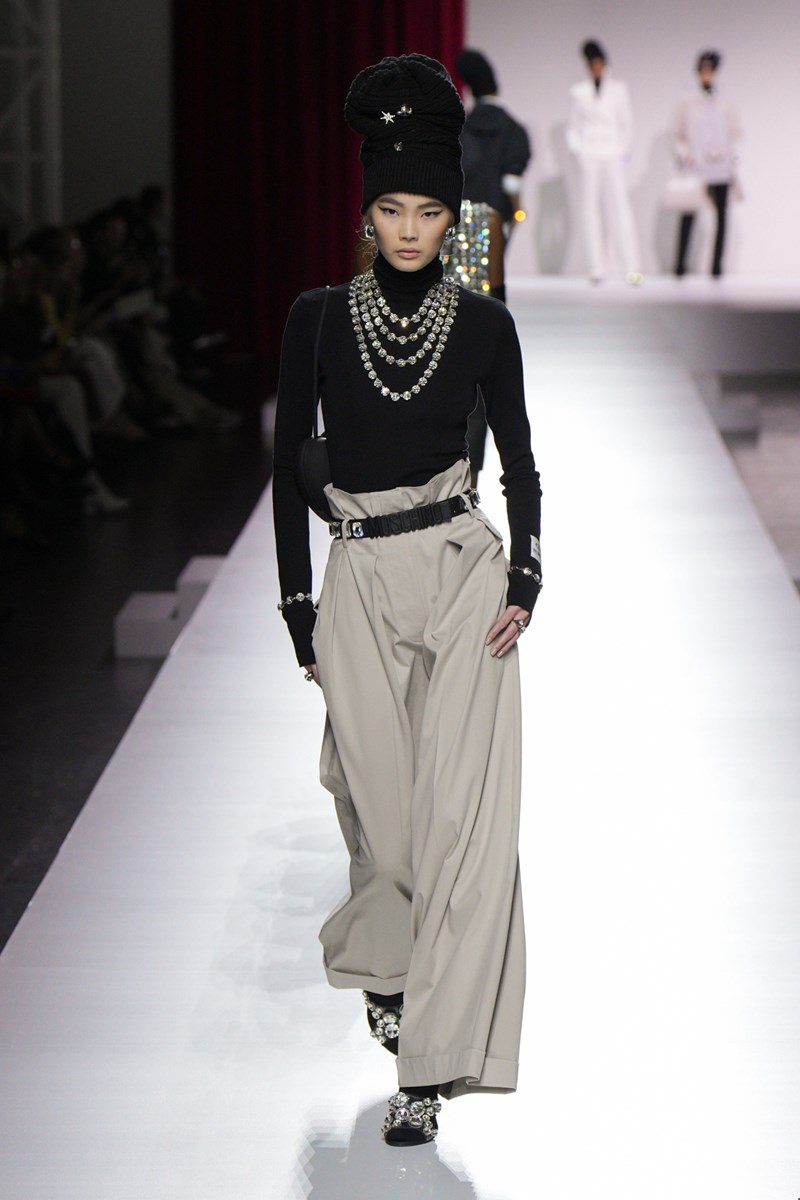 Moschino S24