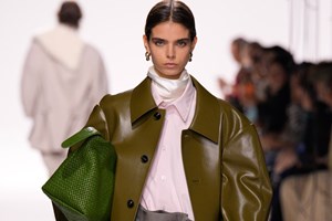 Slob Chic | Η τάση που μετέτρεψε την άνεση σε υψηλή αισθητική - εικόνα 1