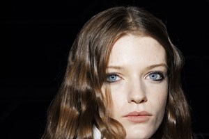 Hooded Eyes | Τρία λάθη για να αποφύγεις στο μακιγιάζ όταν έχεις κουκουλωτά μάτια - εικόνα 1