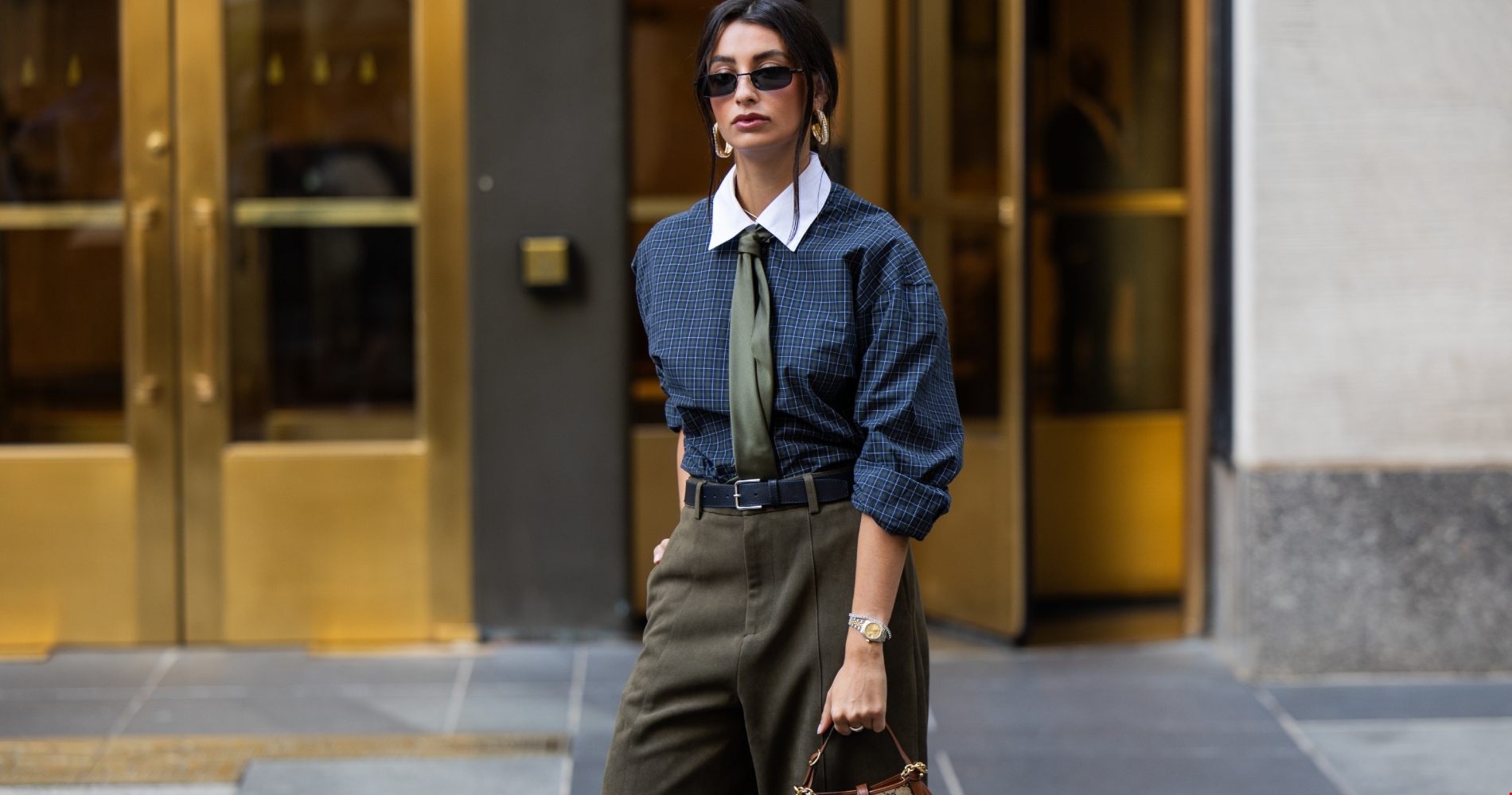 Οι πολυτελείς κρέμες σώματος με glitter που θα απογειώσουν τις εμφανίσεις σου αυτά τα Χριστούγεννα - εικόνα 2