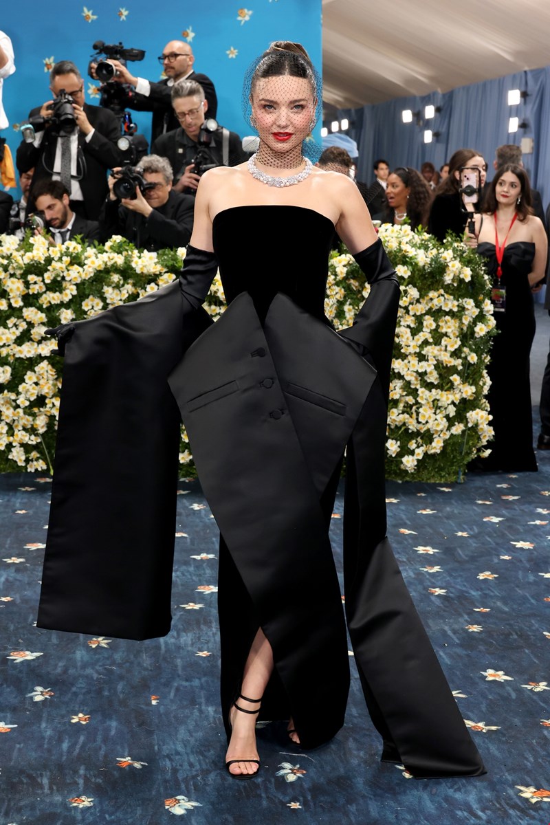 H Miranda Kerr με Dior