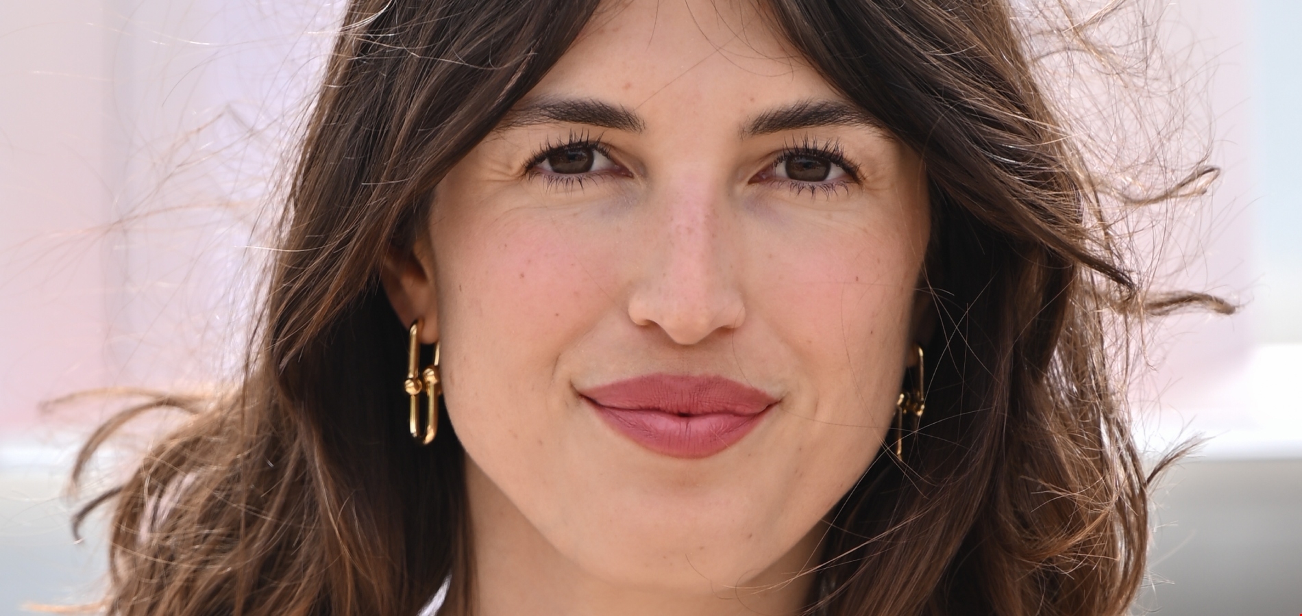 Andie McDowell | Η οικονομική αντιρυτιδική κρέμα της είναι το skincare staple που γυρνά τον χρόνο πίσω - εικόνα 2