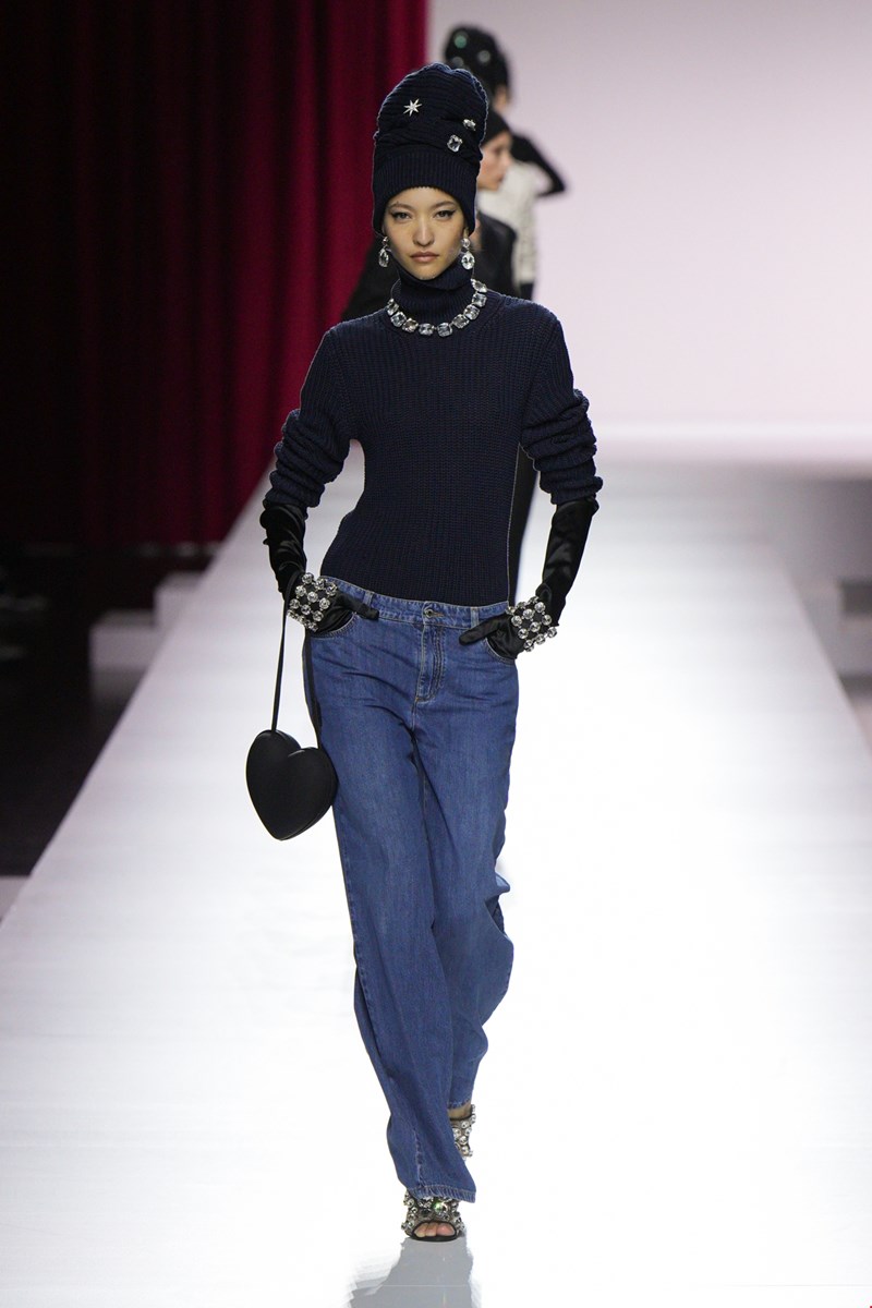 Moschino S24