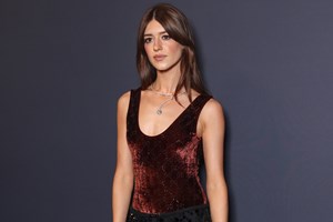 Paris Eiffel Jumping | Απούσα η Αθηνά Ωνάση αλλά παρούσα η Carla Bruni στις επιδείξεις - εικόνα 1