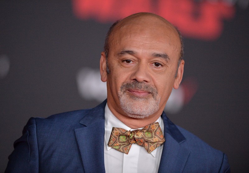O Christian Louboutin χάνει το χαρακτηριστικό γνώρισμα των παπουτσιών του