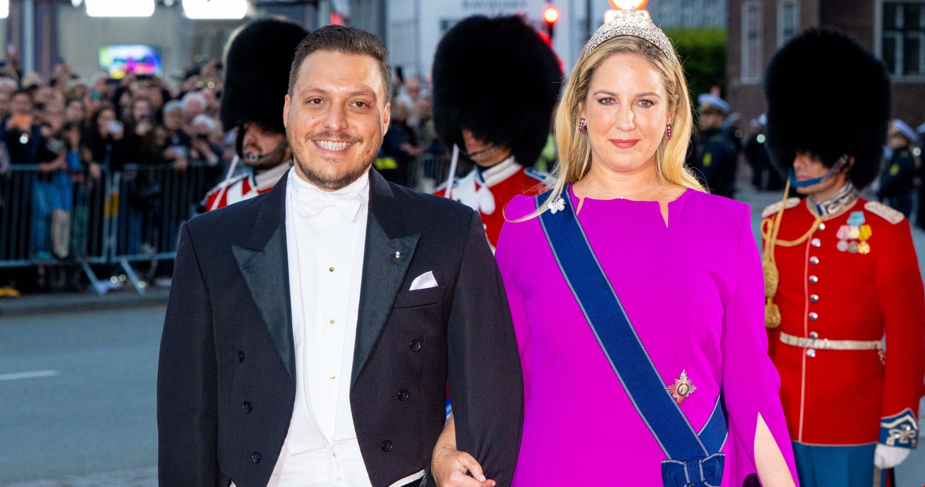 Γάμος Θεοδώρας – Matthew Kumar  | Το pre-wedding δείπνο και οι έξι κουμπάροι - εικόνα 17