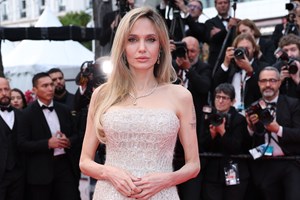 Το κόκκινο κραγιόν της Μαρίας Ολυμπίας Ντε Γκρες - εικόνα 1