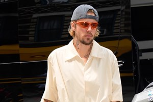 O Justin Bieber ποζάρει μόνο με το εσώρουχό του σε νέο Story στο Instagram - εικόνα 2