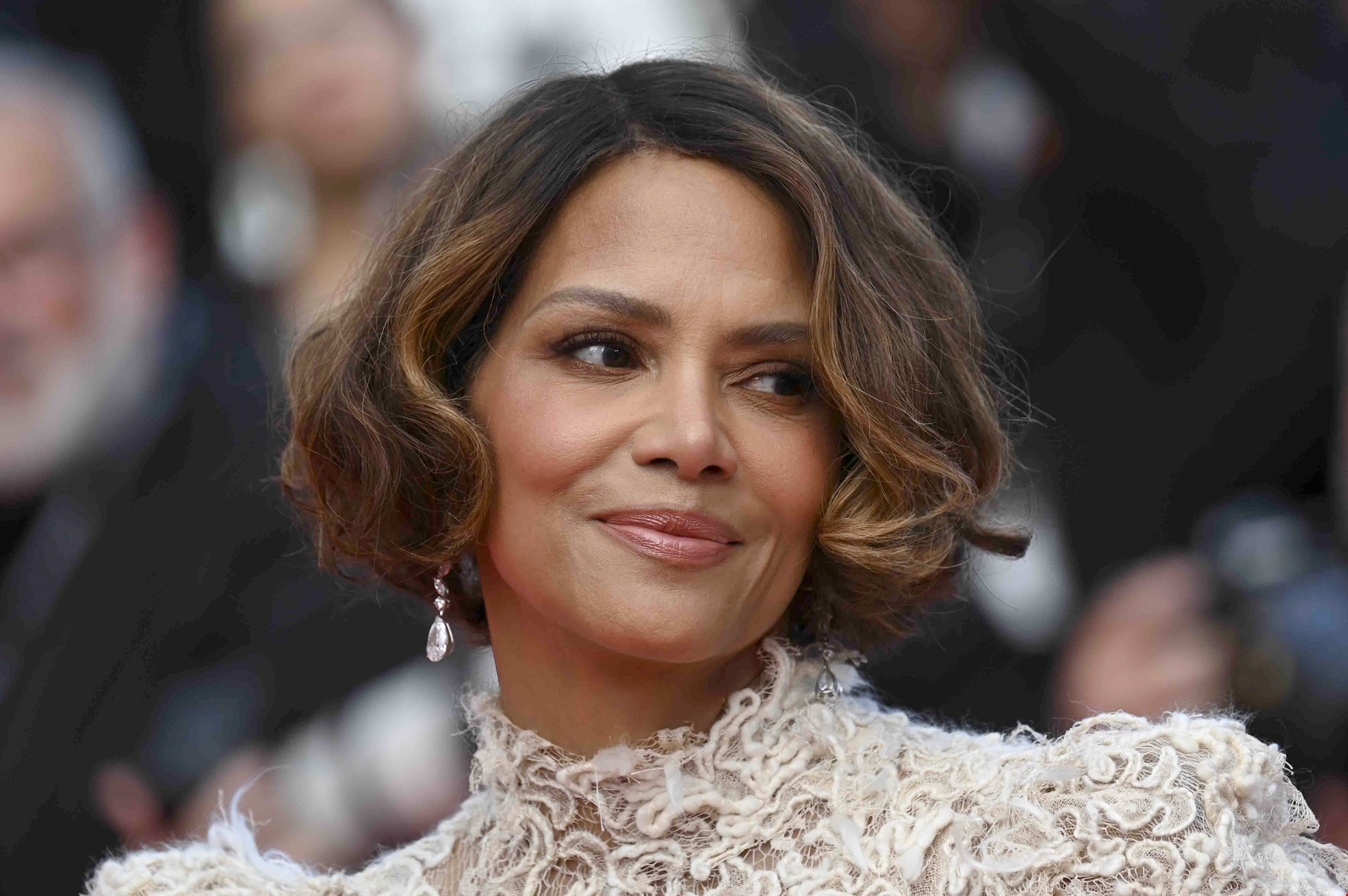 Halle Berry | Για ποιον λόγο δεν έχει απαντήσει θετικά στην πρόταση γάμου του συντρόφου της;
