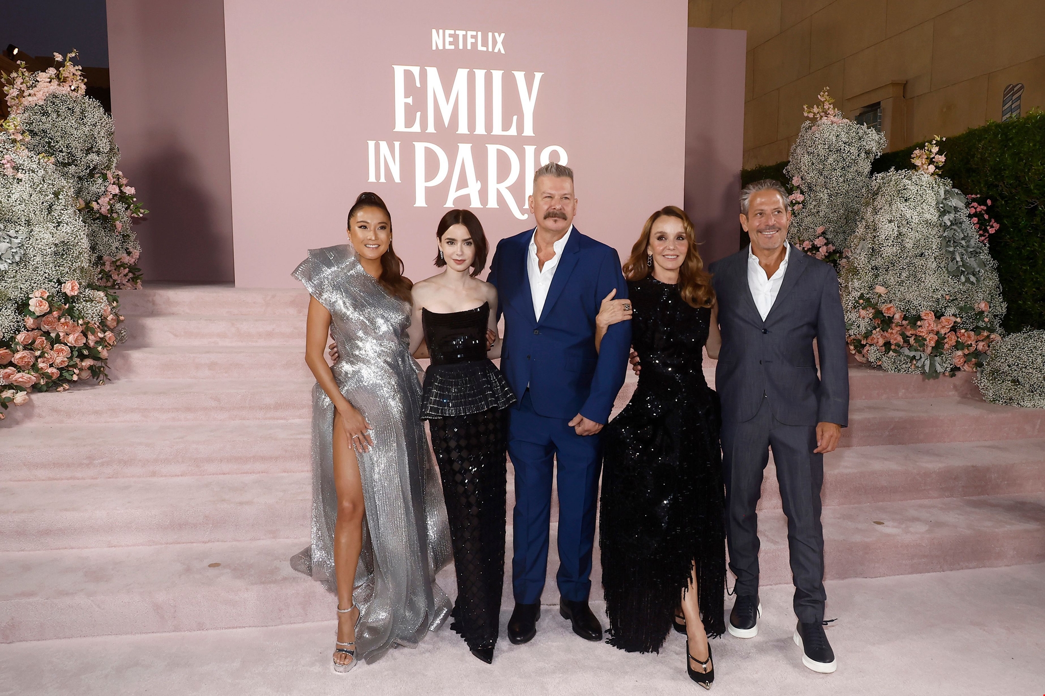 Emily in Paris | Το νέο teaser της σειράς μας κάνει να ανυπομονούμε για την πρεμιέρα