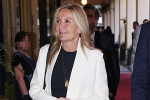 Μαρέβα Μητσοτάκη | Η συγκινητική κίνηση στη Μαρία Σάκκαρη μετά τον αρραβώνα με τον γιο της, Κωνσταντίνο - εικόνα 2